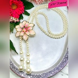 Gold-plated light pink flower Pearl necklace BOGO